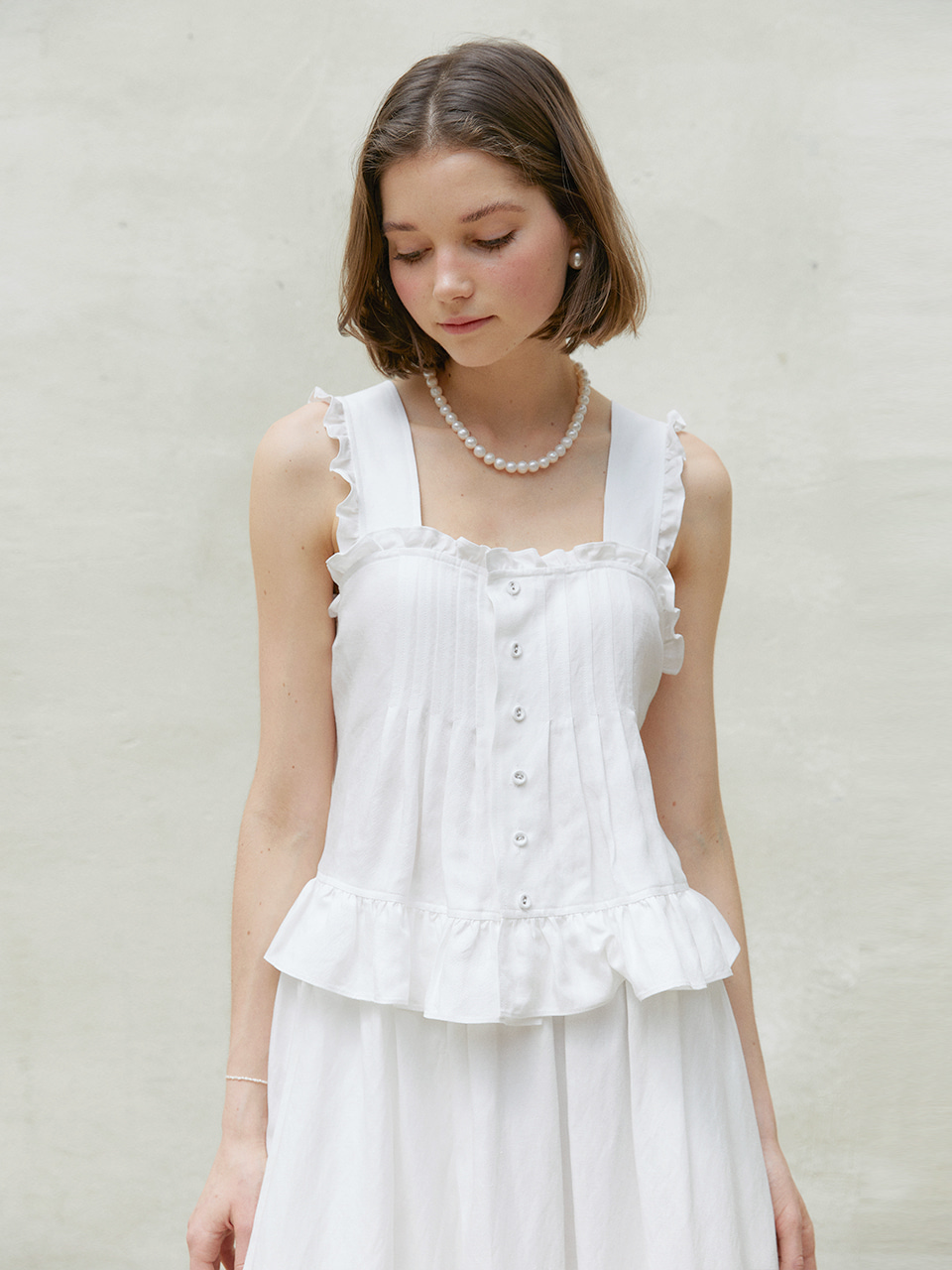 CECILE Ruffle Trimming Sleeveless Blouse_White