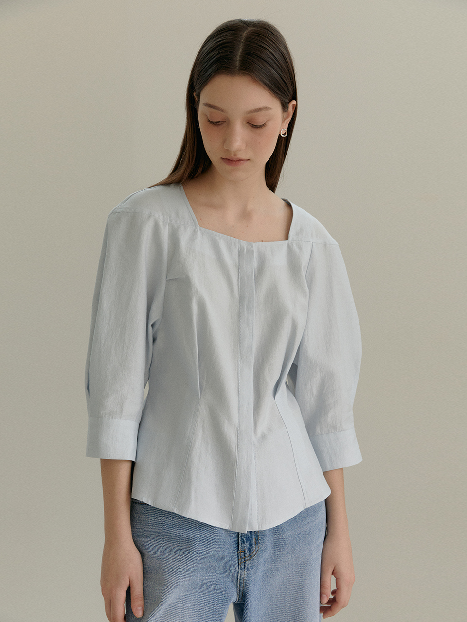 [Low in  stock]JULES Volume Sleeve Hourglass Fit Blouse_Sky Blue